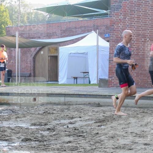 08.09.2024 - Stadtparktriathlon Luisa Fischer http://msf.ph/oto/6996259 08.09.2024 08:48:18 Schwimmen 6, 24, 27, 46, 57, 58, 60, 64 meine-sportfotos.de