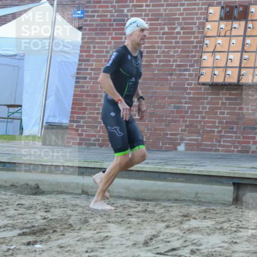 08.09.2024 - Stadtparktriathlon Luisa Fischer http://msf.ph/oto/6996276 08.09.2024 08:48:25 Schwimmen 6, 14, 61 meine-sportfotos.de