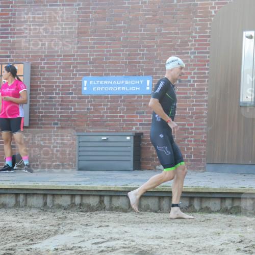 08.09.2024 - Stadtparktriathlon Luisa Fischer http://msf.ph/oto/6996289 08.09.2024 08:48:26 Schwimmen 6, 14, 61 meine-sportfotos.de