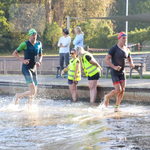 08.09.2024 - Stadtparktriathlon Luisa Fischer http://msf.ph/oto/6996293 08.09.2024 08:48:30 Schwimmen 4, 6, 14, 61 meine-sportfotos.de