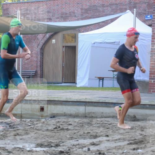 08.09.2024 - Stadtparktriathlon Luisa Fischer http://msf.ph/oto/6996311 08.09.2024 08:48:32 Schwimmen 4, 14, 61, 65 meine-sportfotos.de