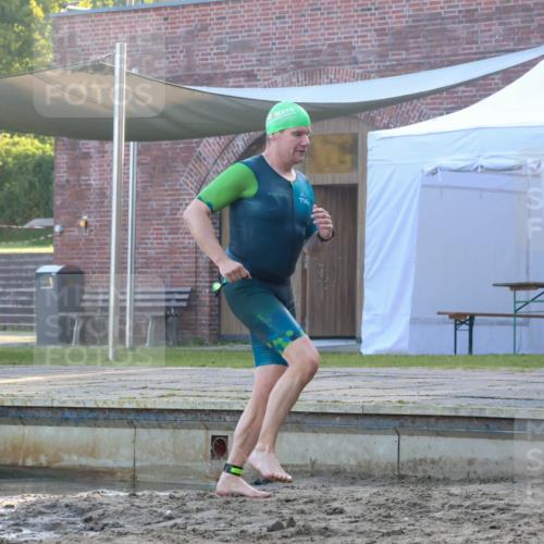 08.09.2024 - Stadtparktriathlon Luisa Fischer http://msf.ph/oto/6996350 08.09.2024 08:48:40 Schwimmen 4, 16, 61, 65 meine-sportfotos.de