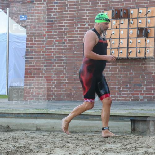 08.09.2024 - Stadtparktriathlon Luisa Fischer http://msf.ph/oto/6996388 08.09.2024 08:48:49 Schwimmen 16, 42 meine-sportfotos.de