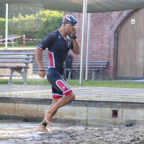 08.09.2024 - Stadtparktriathlon Luisa Fischer http://msf.ph/oto/6996439 08.09.2024 08:49:14 Schwimmen 88 meine-sportfotos.de