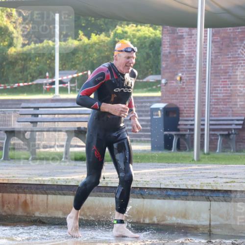 08.09.2024 - Stadtparktriathlon Luisa Fischer http://msf.ph/oto/6996471 08.09.2024 08:49:23 Schwimmen 2 meine-sportfotos.de
