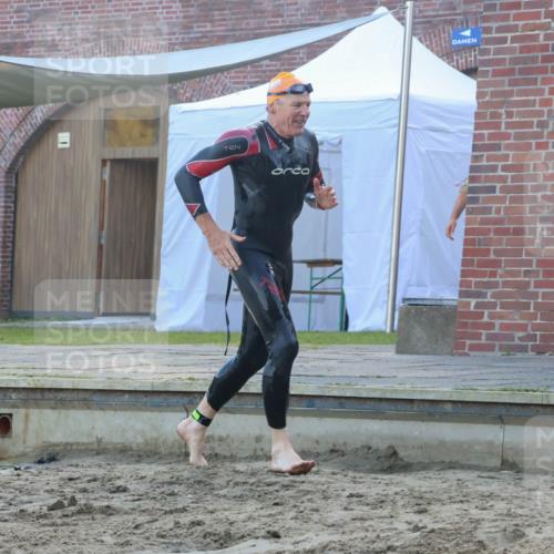 08.09.2024 - Stadtparktriathlon Luisa Fischer http://msf.ph/oto/6996483 08.09.2024 08:49:24 Schwimmen 2 meine-sportfotos.de