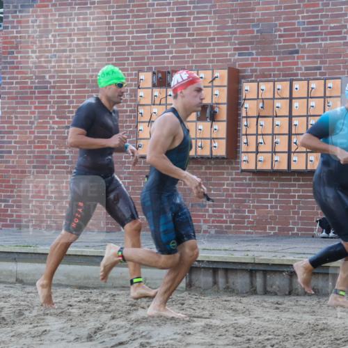 08.09.2024 - Stadtparktriathlon Luisa Fischer http://msf.ph/oto/6996897 08.09.2024 08:58:36 Schwimmen 90, 91, 92, 93, 105, 108, 112, 120, 123, 125 meine-sportfotos.de
