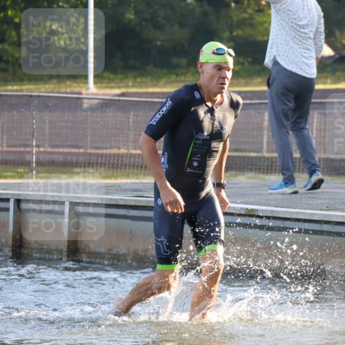 08.09.2024 - Stadtparktriathlon Luisa Fischer http://msf.ph/oto/6997280 08.09.2024 08:59:39 Schwimmen 107, 116 meine-sportfotos.de