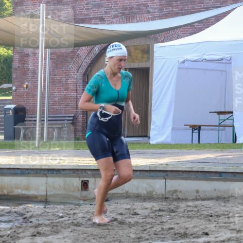 08.09.2024 - Stadtparktriathlon Luisa Fischer http://msf.ph/oto/6997564 08.09.2024 09:02:49 Schwimmen 100, 101 meine-sportfotos.de