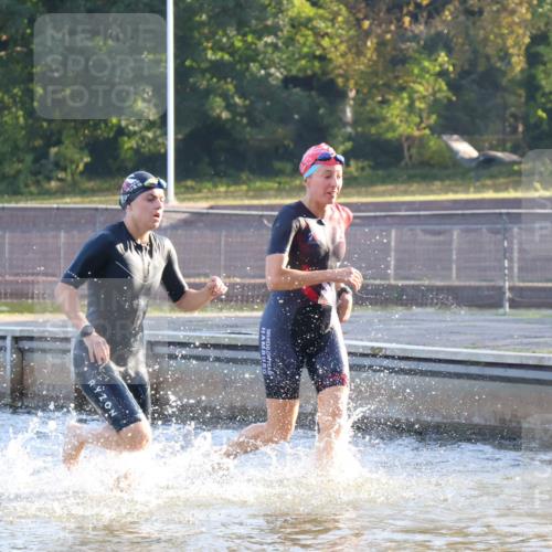 08.09.2024 - Stadtparktriathlon Luisa Fischer http://msf.ph/oto/6998451 08.09.2024 09:08:09 Schwimmen 152, 156, 165, 175, 176, 180 meine-sportfotos.de
