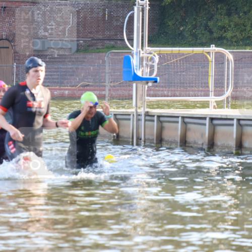 08.09.2024 - Stadtparktriathlon Luisa Fischer http://msf.ph/oto/6998512 08.09.2024 09:08:40 Schwimmen 135, 155, 164 meine-sportfotos.de