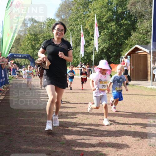 08.09.2024 - Airport Race Strokosch-Dieckow http://msf.ph/oto/6999613 08.09.2024 11:13:47 Ziel  meine-sportfotos.de