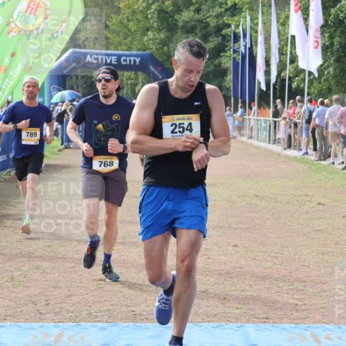 08.09.2024 - Airport Race Strokosch-Dieckow http://msf.ph/oto/6999646 08.09.2024 12:30:40 Ziel 254, 581, 742, 768, 789, 1285 meine-sportfotos.de