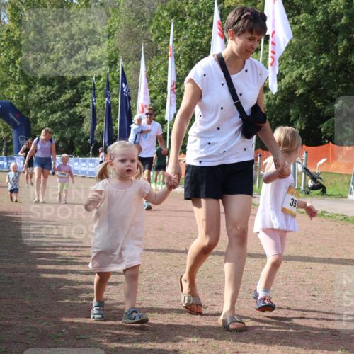 08.09.2024 - Airport Race Strokosch-Dieckow http://msf.ph/oto/7000327 08.09.2024 11:15:19 Ziel  meine-sportfotos.de
