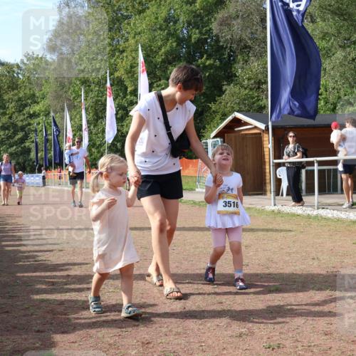 08.09.2024 - Airport Race Strokosch-Dieckow http://msf.ph/oto/7000366 08.09.2024 11:15:21 Ziel  meine-sportfotos.de