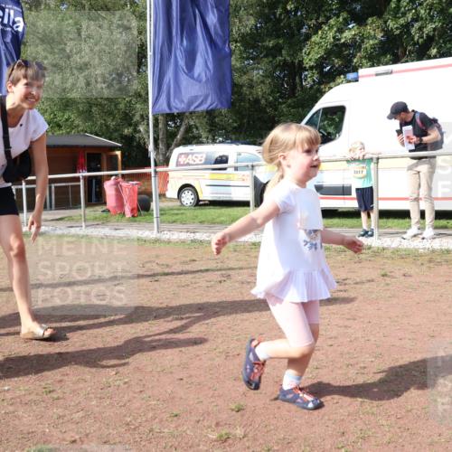 08.09.2024 - Airport Race Strokosch-Dieckow http://msf.ph/oto/7000663 08.09.2024 11:15:36 Ziel  meine-sportfotos.de