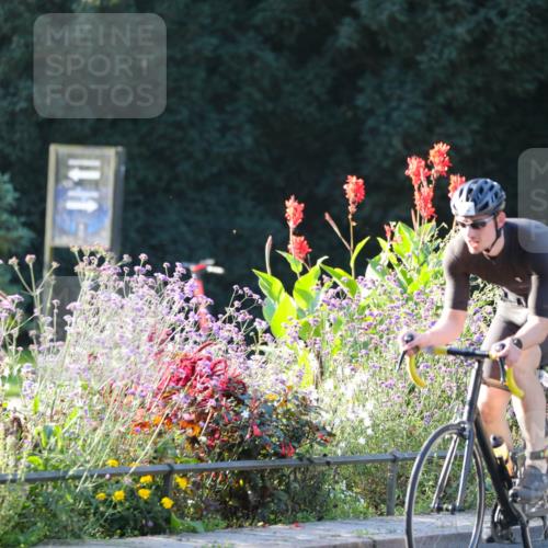 08.09.2024 - Stadtparktriathlon Zöllner http://msf.ph/oto/7007203 08.09.2024 08:50:23 Radfahren 1, 19, 32, 86 meine-sportfotos.de