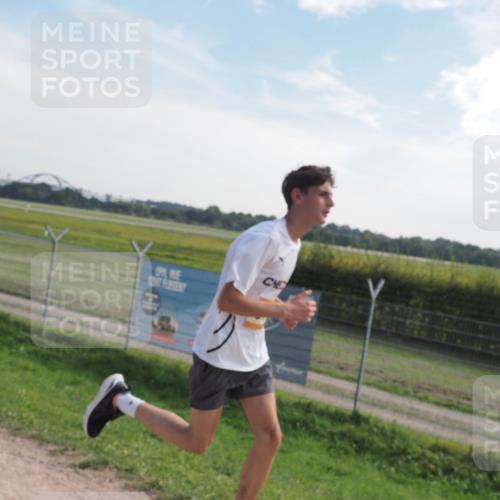 08.09.2024 - Airport Race Miley Keyser http://msf.ph/oto/7008832 08.09.2024 12:30:17 Laufen OLYMPUS, DIGITAL, CAMERA meine-sportfotos.de