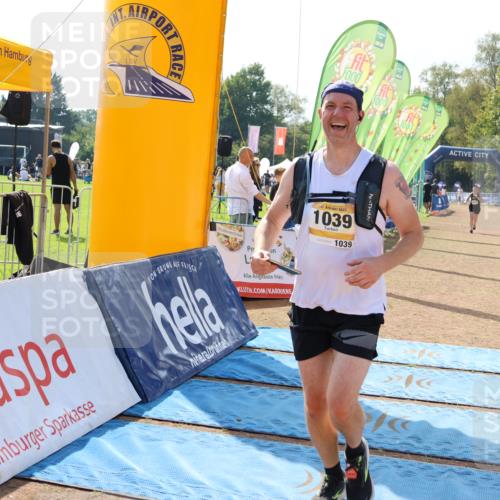 08.09.2024 - Airport Race Strokosch-Dieckow http://msf.ph/oto/7009017 08.09.2024 12:59:22 Ziel 1039 meine-sportfotos.de