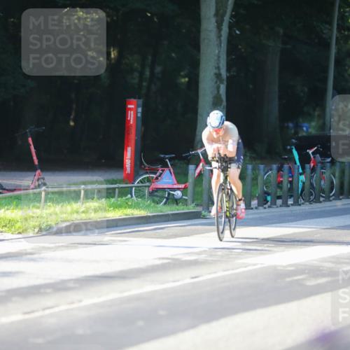 08.09.2024 - Stadtparktriathlon Zöllner http://msf.ph/oto/7009473 08.09.2024 08:56:10 Radfahren 51, 75 meine-sportfotos.de