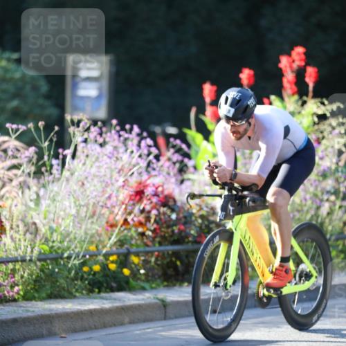 08.09.2024 - Stadtparktriathlon Zöllner http://msf.ph/oto/7010176 08.09.2024 08:58:29 Radfahren 18, 41, 85 meine-sportfotos.de