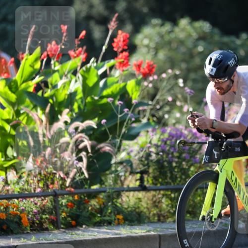 08.09.2024 - Stadtparktriathlon Zöllner http://msf.ph/oto/7010184 08.09.2024 08:58:29 Radfahren 18, 41, 85 meine-sportfotos.de
