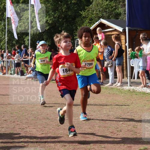 08.09.2024 - Airport Race Strokosch-Dieckow http://msf.ph/oto/7010458 08.09.2024 11:29:43 Ziel 1634, 1636, 1665, 1667, 1681, 1728, 1769, 1789, 1836, 1841, 1842, 1844, 1849, 1916, 1922, 3434 meine-sportfotos.de