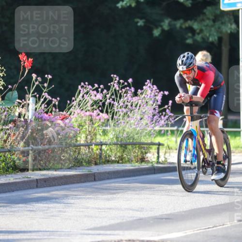 08.09.2024 - Stadtparktriathlon Zöllner http://msf.ph/oto/7010960 08.09.2024 09:01:51 Radfahren 1, 5, 49 meine-sportfotos.de
