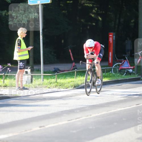 08.09.2024 - Stadtparktriathlon Zöllner http://msf.ph/oto/7011262 08.09.2024 09:04:39 Radfahren 8, 10, 41, 57, 87 meine-sportfotos.de