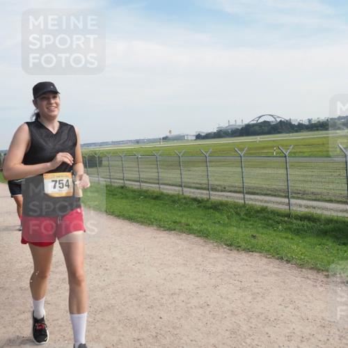 08.09.2024 - Airport Race Miley Keyser http://msf.ph/oto/7011743 08.09.2024 12:33:16 Laufen OLYMPUS, DIGITAL, CAMERA meine-sportfotos.de
