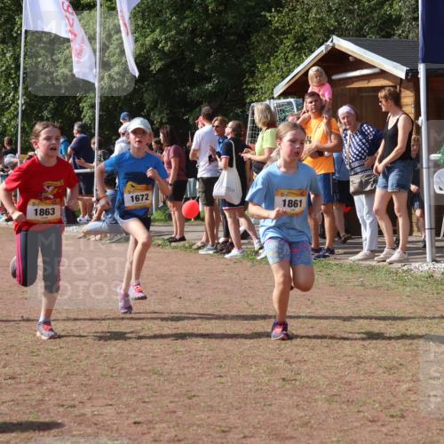 08.09.2024 - Airport Race Strokosch-Dieckow http://msf.ph/oto/7011855 08.09.2024 11:30:04 Ziel 1614, 1617, 1638, 1672, 1743, 1851, 1861, 1863, 1906, 1930, 3406, 3412, 3423, 3453 meine-sportfotos.de
