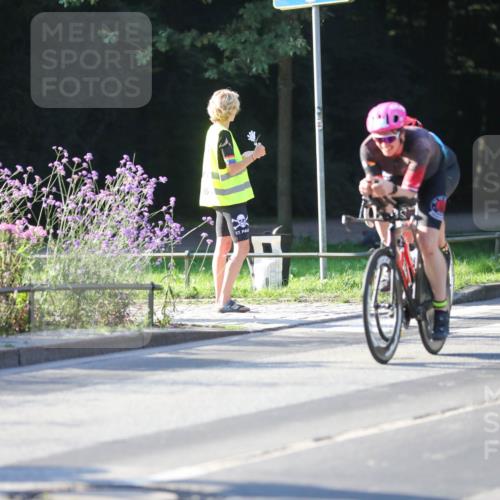 08.09.2024 - Stadtparktriathlon Zöllner http://msf.ph/oto/7012137 08.09.2024 09:09:30 Radfahren 15, 21, 25, 26, 35, 40, 44, 54, 56, 63, 72, 76, 123, 127 meine-sportfotos.de