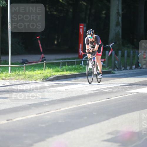 08.09.2024 - Stadtparktriathlon Zöllner http://msf.ph/oto/7012904 08.09.2024 09:12:11 Radfahren 61, 114, 163, 173 meine-sportfotos.de