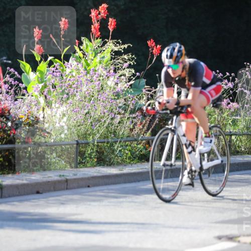 08.09.2024 - Stadtparktriathlon Zöllner http://msf.ph/oto/7012915 08.09.2024 09:12:12 Radfahren 61, 114, 163, 173 meine-sportfotos.de