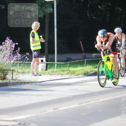 08.09.2024 - Stadtparktriathlon Zöllner http://msf.ph/oto/7012922 08.09.2024 09:12:17 Radfahren 38, 114, 163 meine-sportfotos.de