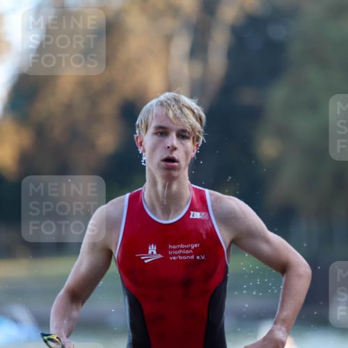 08.09.2024 - Stadtparktriathlon Michael Strokosch http://msf.ph/oto/7013265 08.09.2024 08:43:48 Schwimmen 8, 13 meine-sportfotos.de