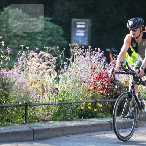 08.09.2024 - Stadtparktriathlon Zöllner http://msf.ph/oto/7013969 08.09.2024 09:16:30 Radfahren 41, 55, 71, 94, 117, 125, 169 meine-sportfotos.de