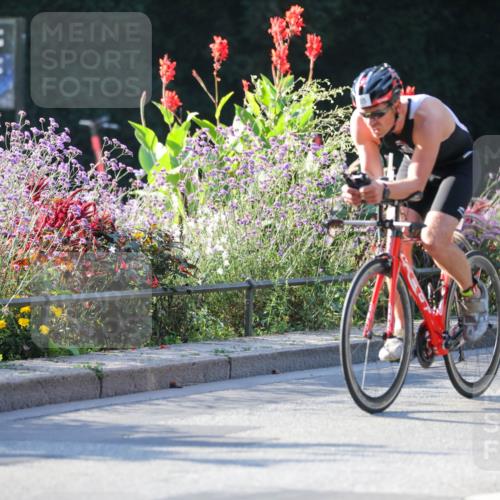 08.09.2024 - Stadtparktriathlon Zöllner http://msf.ph/oto/7013998 08.09.2024 09:16:39 Radfahren 55, 98, 125 meine-sportfotos.de