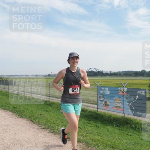 08.09.2024 - Airport Race Miley Keyser http://msf.ph/oto/7014199 08.09.2024 12:35:36 Laufen OLYMPUS, DIGITAL, CAMERA meine-sportfotos.de