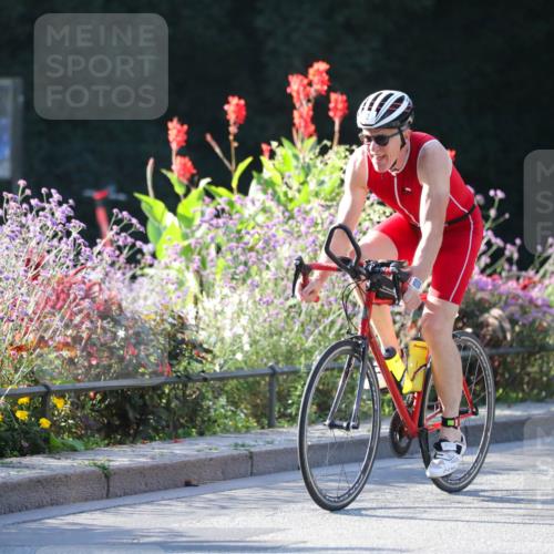 08.09.2024 - Stadtparktriathlon Zöllner http://msf.ph/oto/7014438 08.09.2024 09:19:14 Radfahren 2, 58, 122 meine-sportfotos.de