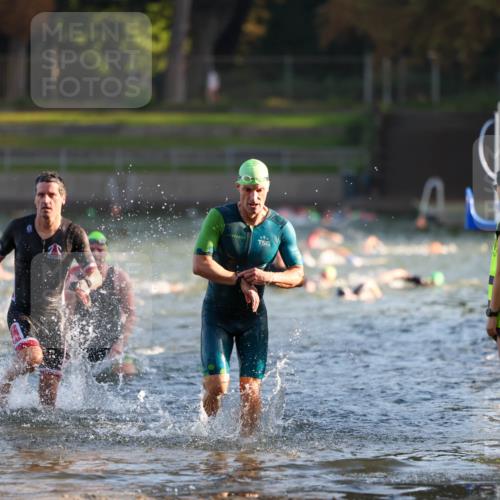 08.09.2024 - Stadtparktriathlon Michael Strokosch http://msf.ph/oto/7014702 08.09.2024 08:46:24 Schwimmen 1, 22, 34, 62, 71 meine-sportfotos.de