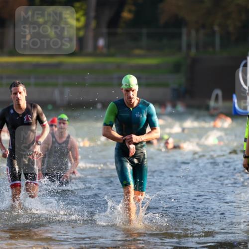 08.09.2024 - Stadtparktriathlon Michael Strokosch http://msf.ph/oto/7014708 08.09.2024 08:46:24 Schwimmen 1, 22, 34, 62, 71 meine-sportfotos.de