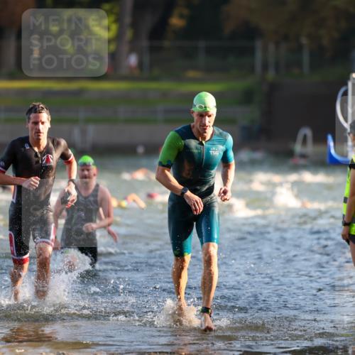 08.09.2024 - Stadtparktriathlon Michael Strokosch http://msf.ph/oto/7014713 08.09.2024 08:46:24 Schwimmen 1, 22, 34, 62, 71 meine-sportfotos.de
