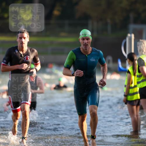 08.09.2024 - Stadtparktriathlon Michael Strokosch http://msf.ph/oto/7014747 08.09.2024 08:46:26 Schwimmen 1, 22, 34, 62, 71 meine-sportfotos.de