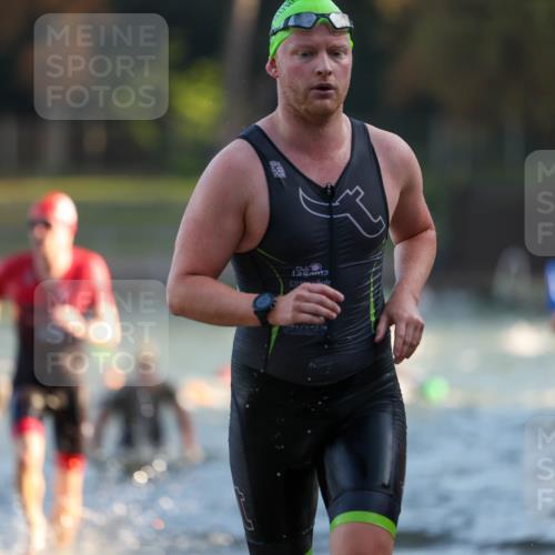 08.09.2024 - Stadtparktriathlon Michael Strokosch http://msf.ph/oto/7014854 08.09.2024 08:46:32 Schwimmen 22, 26, 34, 47, 71, 86 meine-sportfotos.de