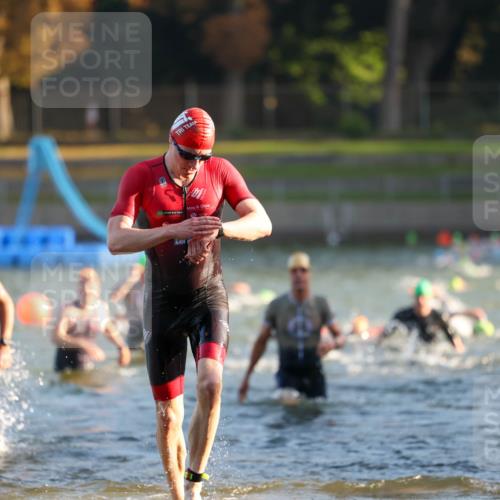 08.09.2024 - Stadtparktriathlon Michael Strokosch http://msf.ph/oto/7014867 08.09.2024 08:46:33 Schwimmen 22, 26, 34, 47, 71, 86 meine-sportfotos.de