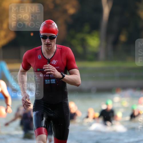 08.09.2024 - Stadtparktriathlon Michael Strokosch http://msf.ph/oto/7014897 08.09.2024 08:46:35 Schwimmen 19, 22, 26, 34, 47, 50, 68, 86 meine-sportfotos.de