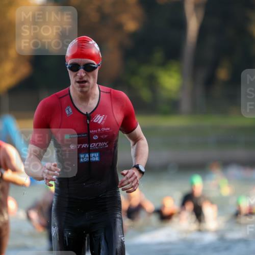 08.09.2024 - Stadtparktriathlon Michael Strokosch http://msf.ph/oto/7014904 08.09.2024 08:46:35 Schwimmen 19, 22, 26, 34, 47, 50, 68, 86 meine-sportfotos.de
