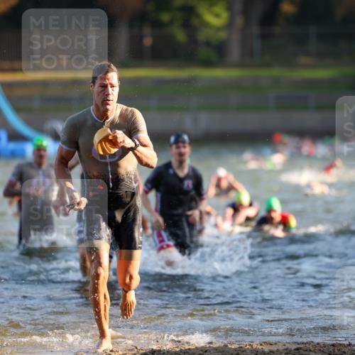 08.09.2024 - Stadtparktriathlon Michael Strokosch http://msf.ph/oto/7014960 08.09.2024 08:46:39 Schwimmen 19, 22, 25, 26, 29, 47, 50, 68, 77, 86 meine-sportfotos.de