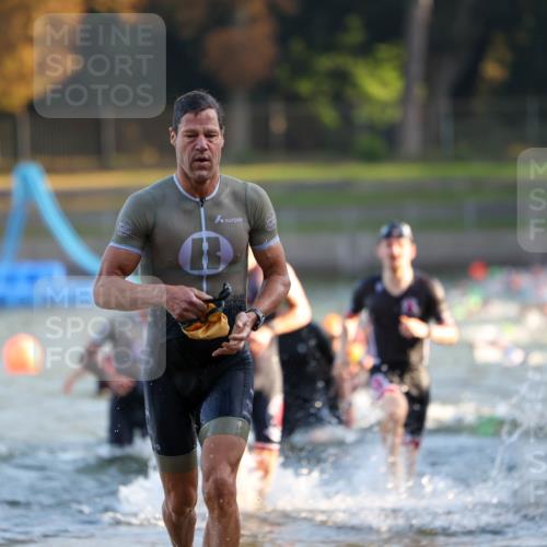 08.09.2024 - Stadtparktriathlon Michael Strokosch http://msf.ph/oto/7014981 08.09.2024 08:46:40 Schwimmen 19, 25, 26, 29, 47, 50, 68, 77, 83, 86 meine-sportfotos.de